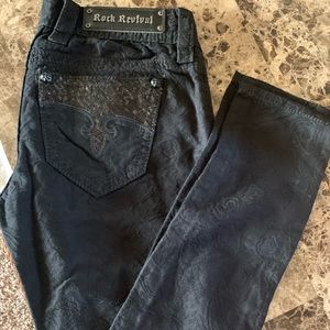 New size 27 black rock revival skinny jeans!